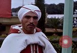 Image de gardes du palais Tunis Tunisie, 1959, de la seconde 55 séquences d'archives historiques vidéo 65675072708