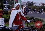 Image de gardes du palais Tunis Tunisie, 1959, de la seconde 59 séquences d'archives historiques vidéo 65675072708