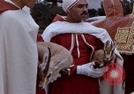 Image de gardes du palais Tunis Tunisie, 1959, de la seconde 15 séquences d'archives historiques vidéo 65675072709