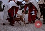 Image de gardes du palais Tunis Tunisie, 1959, de la seconde 59 séquences d'archives historiques vidéo 65675072709