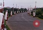Image de gardes du palais Tunis Tunisie, 1959, de la seconde 28 séquences d'archives historiques vidéo 65675072713