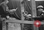 Image Le civil allemand Matthias Gierens a été exécuté Rheinbach Allemagne, 1945, de la seconde 18 séquences d'archives historiques vidéo 65675072726