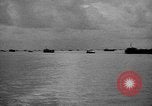 Standbild alliierten Truppen erobern Balikpapan Borneo Indonesien, 1945, aus Sekunde 9 historischem Filmmaterial Videoclip 65675072727