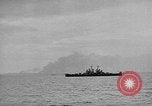 Standbild alliierten Truppen erobern Balikpapan Borneo Indonesien, 1945, aus Sekunde 14 historischem Filmmaterial Videoclip 65675072727
