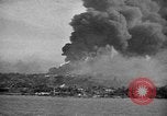 Standbild alliierten Truppen erobern Balikpapan Borneo Indonesien, 1945, aus Sekunde 21 historischem Filmmaterial Videoclip 65675072727