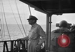 Standbild alliierten Truppen erobern Balikpapan Borneo Indonesien, 1945, aus Sekunde 32 historischem Filmmaterial Videoclip 65675072727