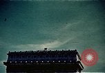 Standbild V-E Day Feier Paris Frankreich, 1945, aus Sekunde 13 historischem Filmmaterial Videoclip 65675072728
