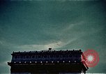 Standbild V-E Day Feier Paris Frankreich, 1945, aus Sekunde 26 historischem Filmmaterial Videoclip 65675072728