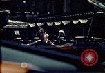Standbild V-E Day Feier Paris Frankreich, 1945, aus Sekunde 47 historischem Filmmaterial Videoclip 65675072728