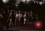 Immagine di V-e celebrazione della festa Parigi Francia, 1945, secondo 31 filmato di repertorio 65675072729