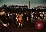 Immagine di V-e celebrazione della festa Parigi Francia, 1945, secondo 38 filmato di repertorio 65675072729