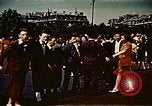 Immagine di V-e celebrazione della festa Parigi Francia, 1945, secondo 43 filmato di repertorio 65675072729