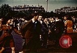 Immagine di V-e celebrazione della festa Parigi Francia, 1945, secondo 44 filmato di repertorio 65675072729