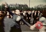 Immagine di V-e celebrazione della festa Parigi Francia, 1945, secondo 47 filmato di repertorio 65675072729