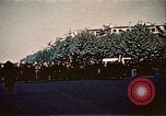 Immagine di V-e celebrazione della festa Teatro europeo, 1945, secondo 12 filmato di repertorio 65675072731