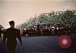 Immagine di V-e celebrazione della festa Teatro europeo, 1945, secondo 18 filmato di repertorio 65675072731