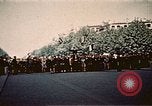 Immagine di V-e celebrazione della festa Teatro europeo, 1945, secondo 24 filmato di repertorio 65675072731