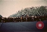 Immagine di V-e celebrazione della festa Teatro europeo, 1945, secondo 34 filmato di repertorio 65675072731
