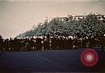 Immagine di V-e celebrazione della festa Teatro europeo, 1945, secondo 53 filmato di repertorio 65675072731