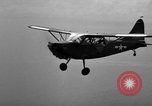 Standbild L-5 Sentinel Flugzeuge Saidor New Guinea, 1944, aus Sekunde 5 historischem Filmmaterial Videoclip 65675072746