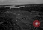 Standbild L-5 Sentinel Flugzeuge Saidor New Guinea, 1944, aus Sekunde 13 historischem Filmmaterial Videoclip 65675072746