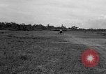 Standbild L-5 Sentinel Flugzeuge Saidor New Guinea, 1944, aus Sekunde 26 historischem Filmmaterial Videoclip 65675072746