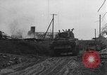 Immagine di Sherman M-4 serbatoi Grosshau Germania, 1944, secondo 5 filmato di repertorio 65675072755