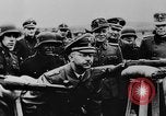 Immagine di Heinrich Himmler con Karl-Gustav Sauberzweig Neuhammer Germania, 1943, secondo 14 filmato di repertorio 65675072797