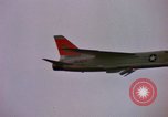 Immagine di F-8D Crusader degli aerei da caccia Point Mugu California USA, 1963, secondo 7 filmato di repertorio 65675072809