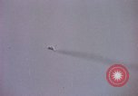 Immagine di F-8D Crusader degli aerei da caccia Point Mugu California USA, 1963, secondo 18 filmato di repertorio 65675072809