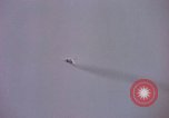 Immagine di F-8D Crusader degli aerei da caccia Point Mugu California USA, 1963, secondo 19 filmato di repertorio 65675072809