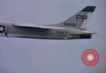 Immagine di RF-8un aeromobile Point Mugu California USA, 1963, secondo 12 filmato di repertorio 65675072810