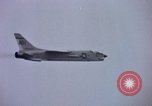 Standbild F-8D CrUSAder Flugzeuge Point Mugu California USA, 1963, aus Sekunde 8 historischem Filmmaterial Videoclip 65675072816