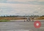 Image poneys noir Vietnam, 1971, de la seconde 11 séquences d'archives historiques vidéo 65675072818