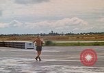 Image poneys noir Vietnam, 1971, de la seconde 15 séquences d'archives historiques vidéo 65675072818