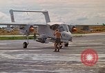 Image poneys noir Vietnam, 1971, de la seconde 19 séquences d'archives historiques vidéo 65675072818