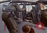 Image poneys noir Vietnam, 1971, de la seconde 52 séquences d'archives historiques vidéo 65675072818