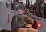 Image poneys noir Vietnam, 1971, de la seconde 54 séquences d'archives historiques vidéo 65675072818