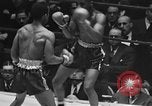 Standbild Golden Glove-Box Turnier 1941 New York United States USA, 1941, aus Sekunde 48 historischem Filmmaterial Videoclip 65675072849