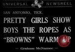 Immagine di Cleveland Browns San Antonio Texas USA, 1941, secondo 1 filmato di repertorio 65675072852
