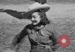 Immagine di Cleveland Browns San Antonio Texas USA, 1941, secondo 14 filmato di repertorio 65675072852