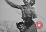 Immagine di Cleveland Browns San Antonio Texas USA, 1941, secondo 30 filmato di repertorio 65675072852