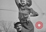 Immagine di Cleveland Browns San Antonio Texas USA, 1941, secondo 32 filmato di repertorio 65675072852