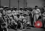 Immagine di Cleveland Browns San Antonio Texas USA, 1941, secondo 49 filmato di repertorio 65675072852