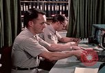 Standbild NORAD bekämpfen Betrieb 1970 s Colorado Springs Colorado USA, 1972, aus Sekunde 3 historischem Filmmaterial Videoclip 65675072878
