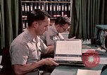 Standbild NORAD bekämpfen Betrieb 1970 s Colorado Springs Colorado USA, 1972, aus Sekunde 6 historischem Filmmaterial Videoclip 65675072878