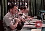 Standbild NORAD bekämpfen Betrieb 1970 s Colorado Springs Colorado USA, 1972, aus Sekunde 11 historischem Filmmaterial Videoclip 65675072878