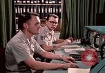 Standbild NORAD bekämpfen Betrieb 1970 s Colorado Springs Colorado USA, 1972, aus Sekunde 16 historischem Filmmaterial Videoclip 65675072878