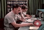 Standbild NORAD bekämpfen Betrieb 1970 s Colorado Springs Colorado USA, 1972, aus Sekunde 41 historischem Filmmaterial Videoclip 65675072878