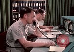 Standbild NORAD bekämpfen Betrieb 1970 s Colorado Springs Colorado USA, 1972, aus Sekunde 45 historischem Filmmaterial Videoclip 65675072878